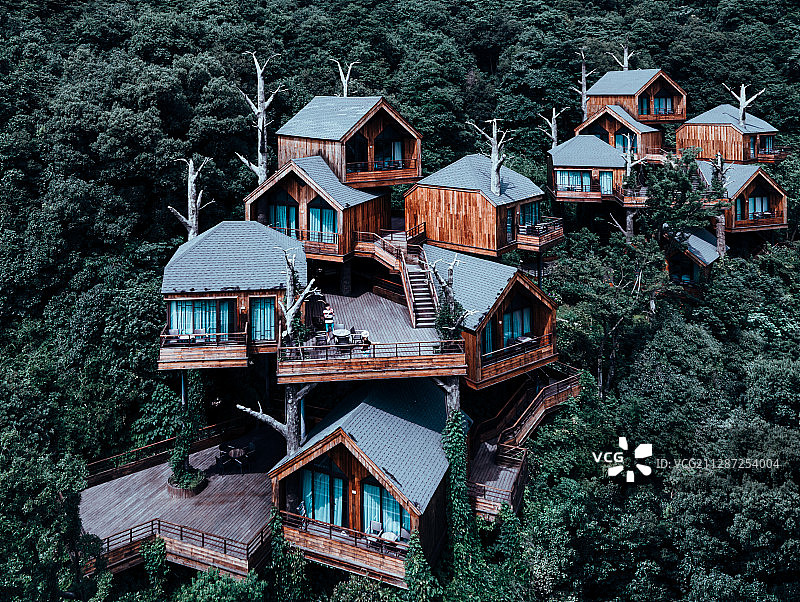 杭州森泊酒店的林中小屋图片素材