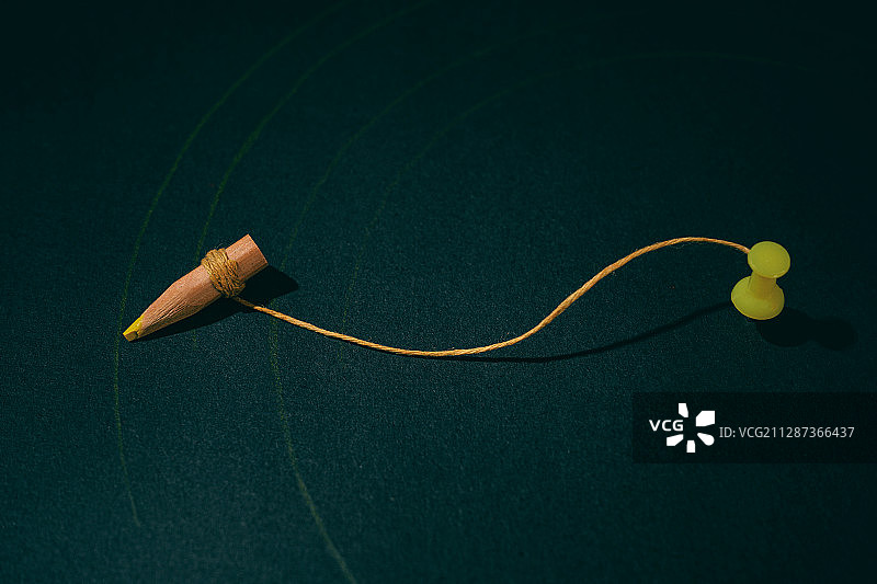 铅笔图钉创意圆规图片素材