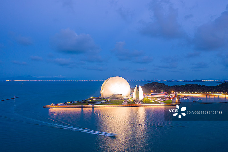 珠海大剧院夜景图片素材