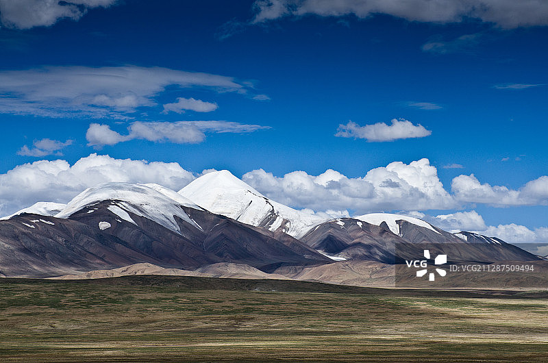 青海昆仑山玉珠峰图片素材