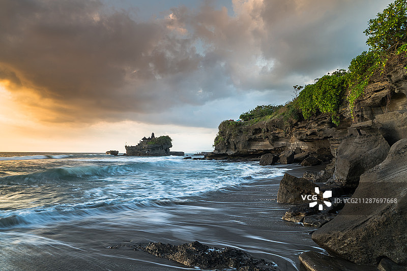 黄昏中的海神庙图片素材