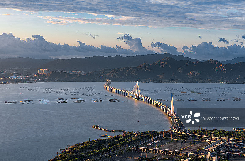 深圳香港深圳湾大桥交通海岸线沟通链接图片素材