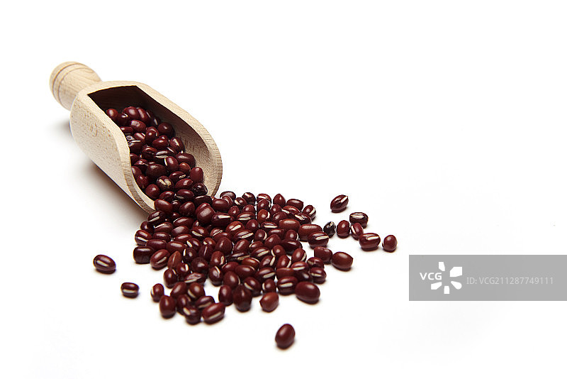 木勺上的红豆摄影图片素材