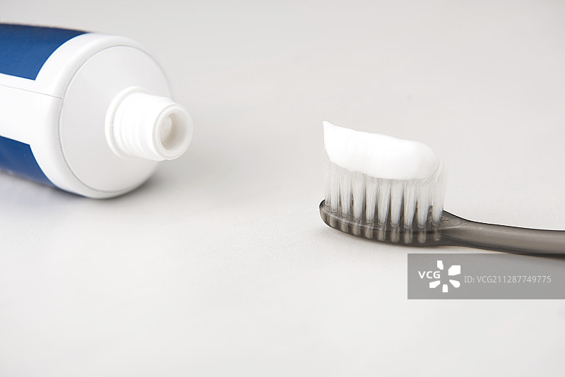 牙刷和牙膏摄影图片素材
