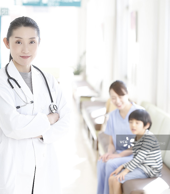 医院儿科女医生图片素材