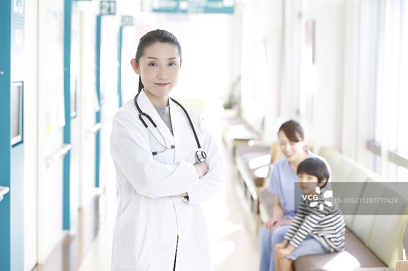 医院儿科女医生图片素材