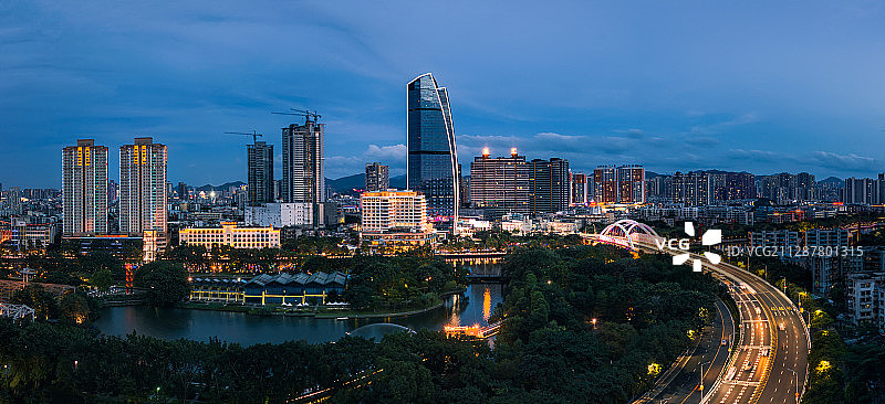 广东中山岐江两岸与摩天轮图片素材
