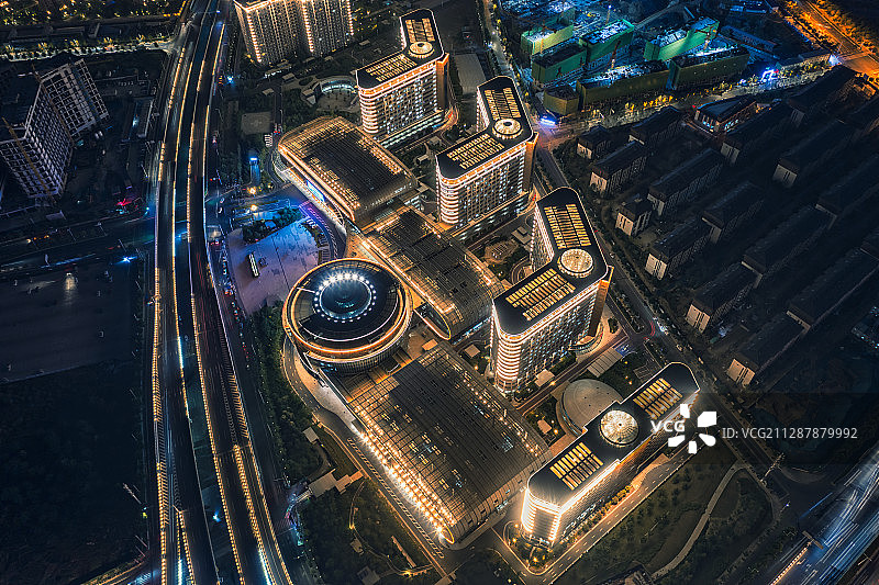 亚洲中国河南省郑州市宇宙最大医院医学院第一附属医院航拍夜景图片素材