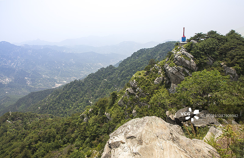 沂蒙山龟蒙景区——龟蒙顶夏季风景图片素材