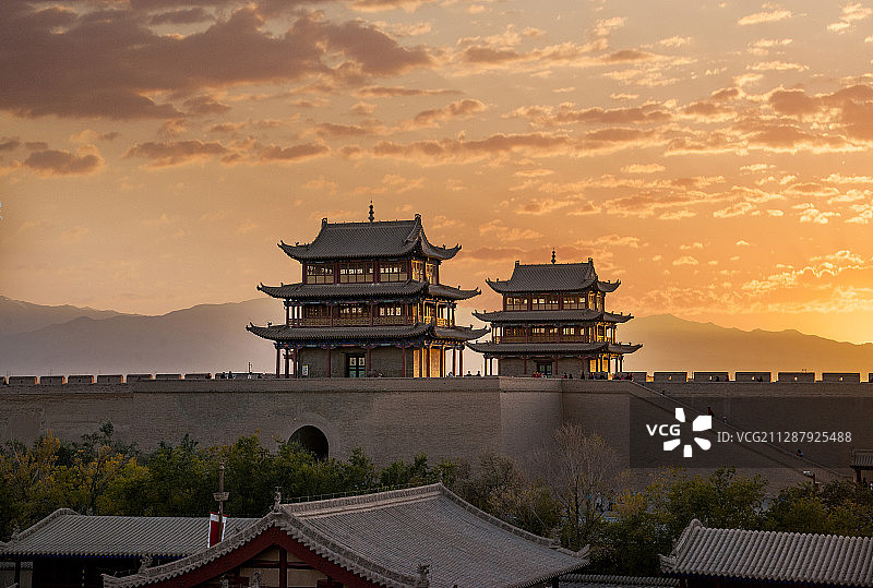 甘肃嘉峪关长城城楼图片素材