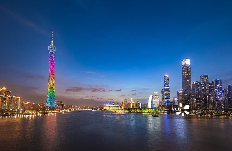 夜景广州市区中心城市天际线繁华都市风光建筑金融旅游目的地图片素材