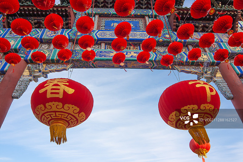 地坛庙会上的中国红灯笼图片素材