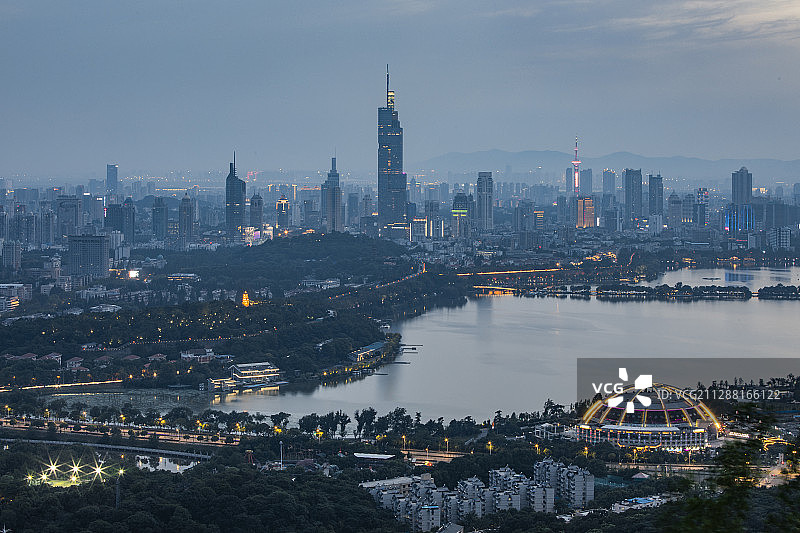 南京城市夜景紫峰大厦地标建筑风光图片素材