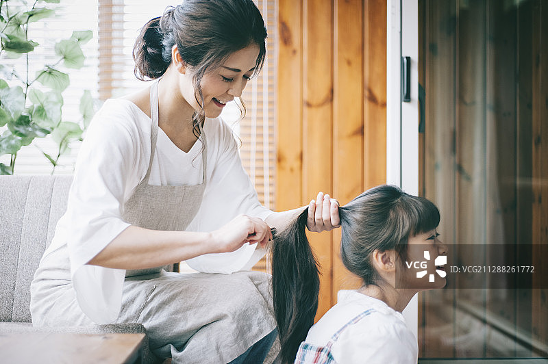 父母和孩子的生活方式图片素材