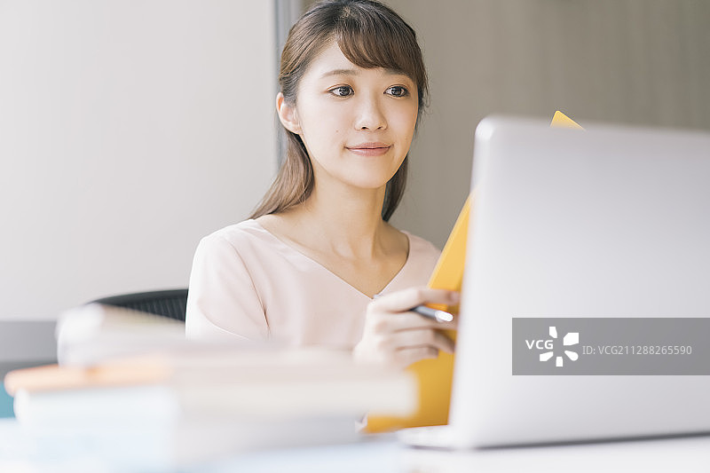 女性商业女性图片素材