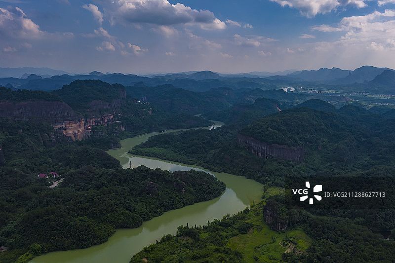 航拍广东仁化丹霞山锦江～川流不息图片素材