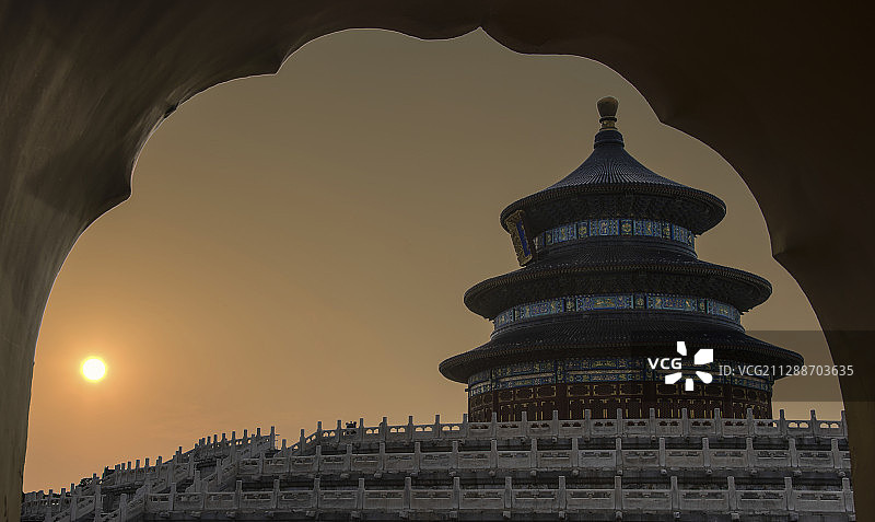 北京日偏食图片素材