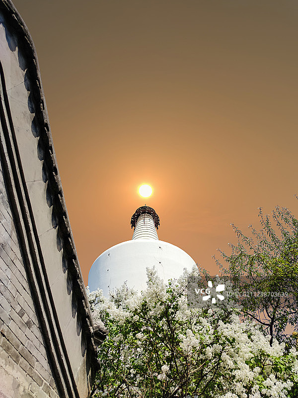 北京日偏食图片素材
