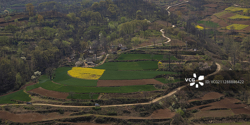 豫西伏牛山区风光图片素材