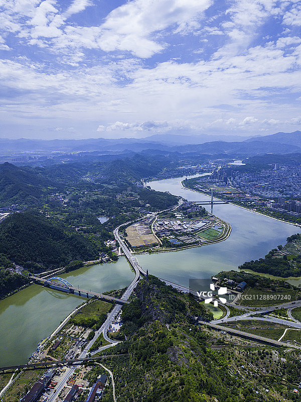 夏河塔与瓯江图片素材