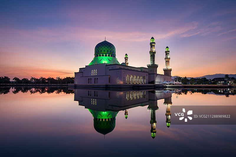 水上清真寺图片素材