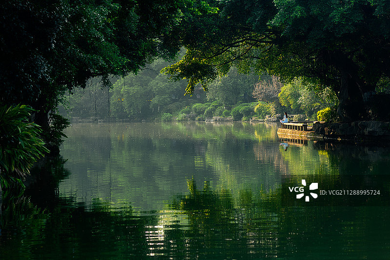 一天之计在于晨图片素材