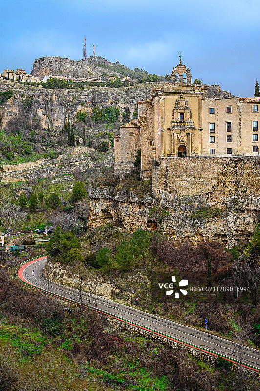 西班牙昆卡山谷和修道院图片素材