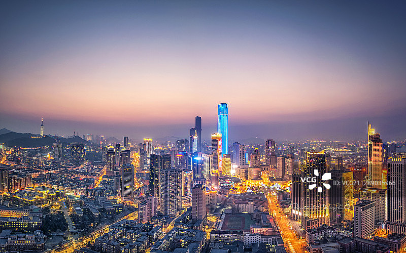 大连CBD入夜图片素材