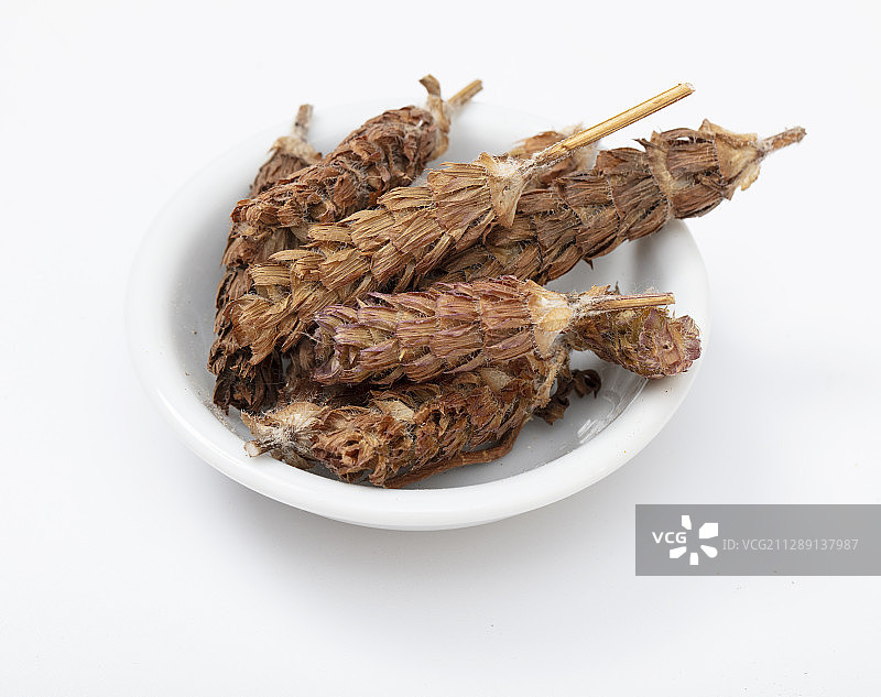 制作传统凉茶的药材夏枯草图片素材