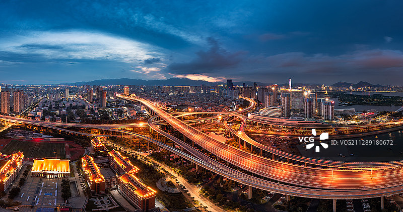 夜色撩人（厦门）图片素材