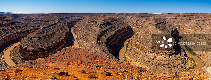 《鹅颈湾》摄于2016年美国犹他州鹅颈州立公园。图片素材