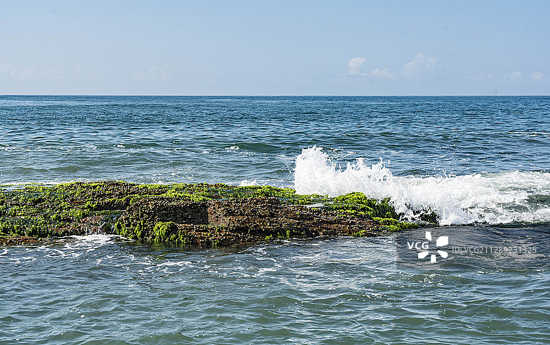 广东 惠州 盐洲岛 湾仔村 海滩礁石 海边风光图片素材