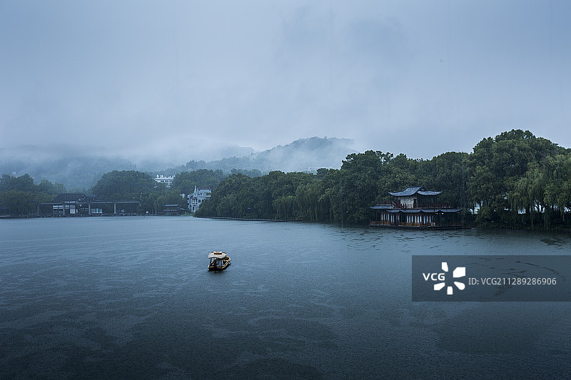 雨中西湖风光图片素材