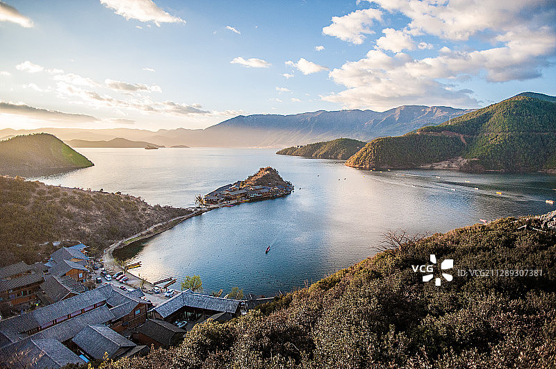 泸沽湖里格半岛图片素材