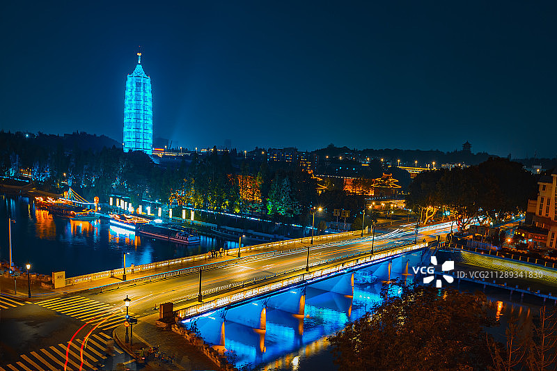 夜色+大报恩寺（南京）图片素材