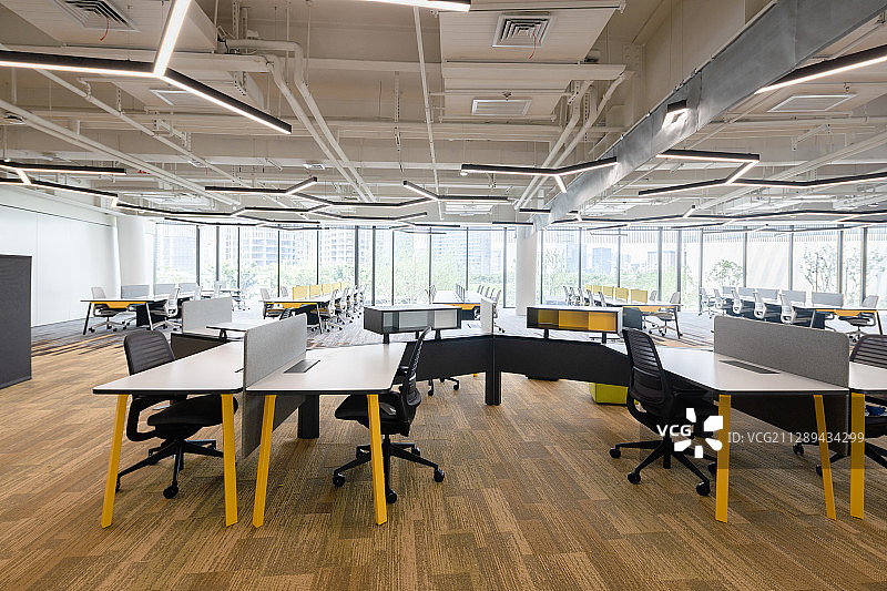 现代开放式办公室图片素材
