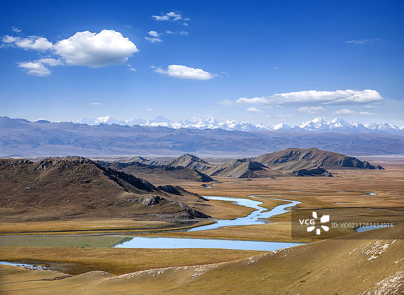 巴音布鲁克草原通天河牧区图片素材