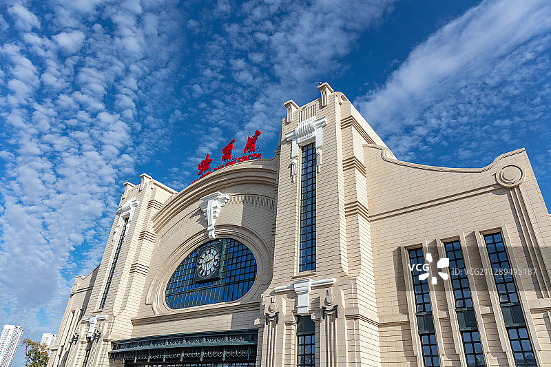 哈尔滨火车站大楼图片素材