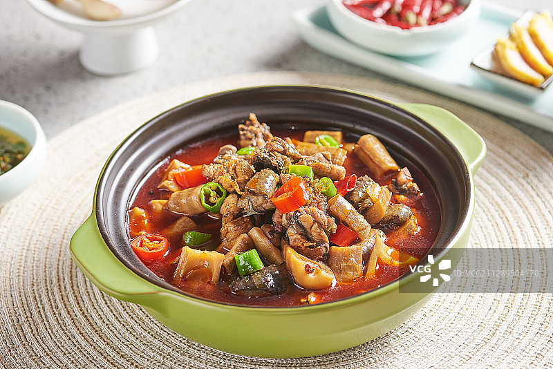 烟笋烧鸡图片素材