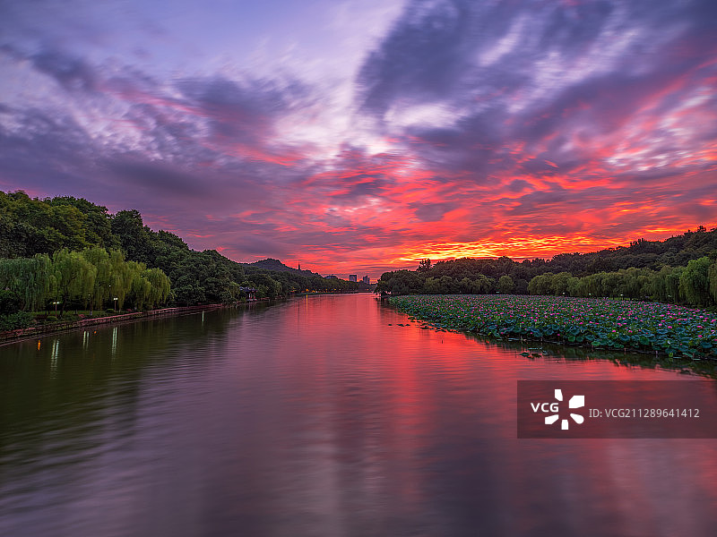 西泠桥朝霞图片素材