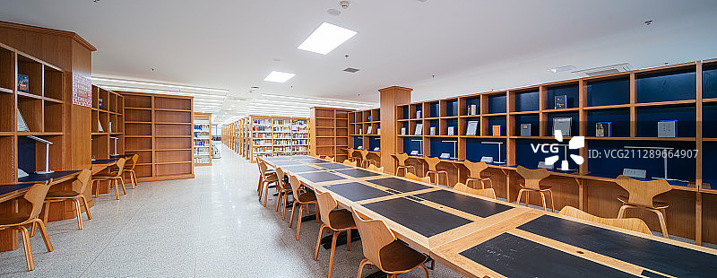 现代风格设计的图书馆大厅图片素材