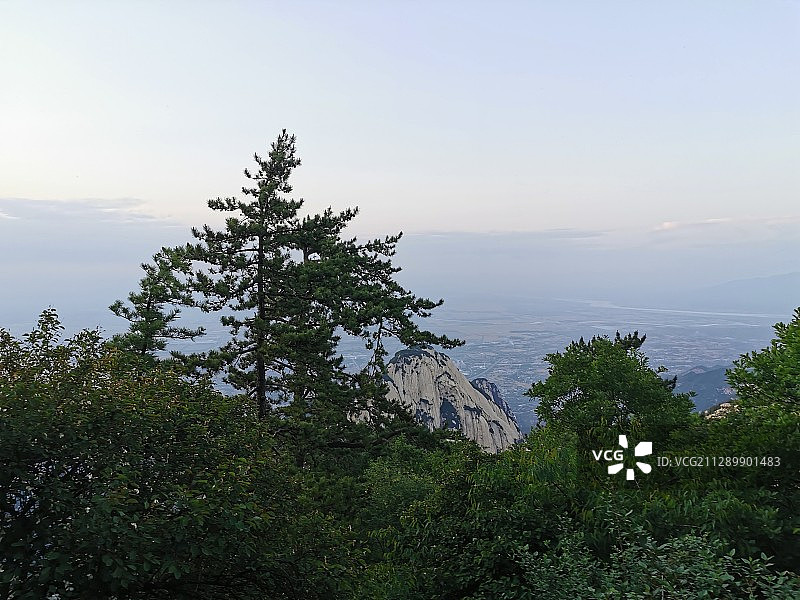 六人的旅行，一个人的自我感悟图片素材