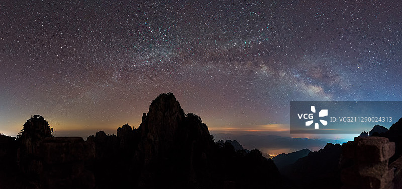 猴子观海图片素材