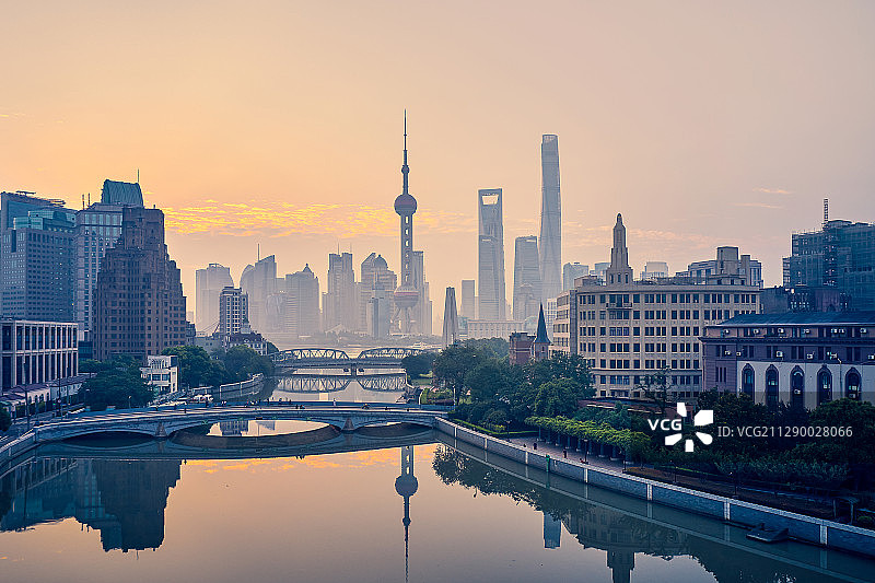 上海外滩早晨图片素材