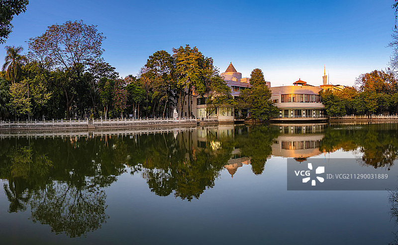 中山大学园东湖图片素材