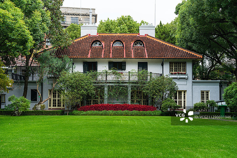 宋庆龄故居历史别墅草地庭院-1图片素材