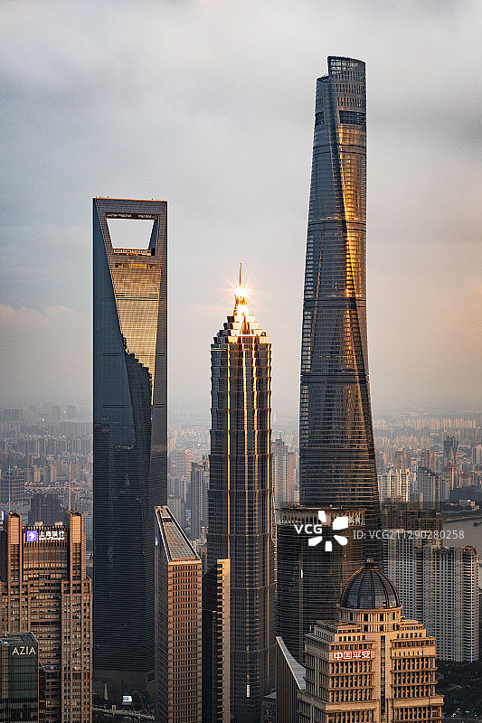 上海·陆家嘴三件套图片素材