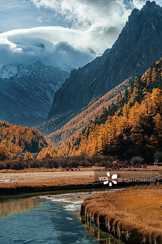 川西蜀山四川川藏风光道路山水垭口雪山藏寨图片素材