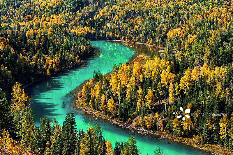 月亮湾 ， 是喀纳斯湖最著名的景点。图片素材
