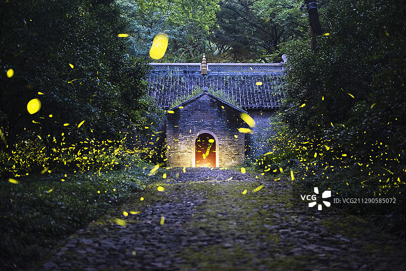 志公殿流萤，江苏南京图片素材